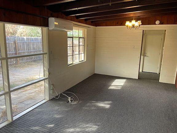 4th image of 2543 N Winstel Blvd