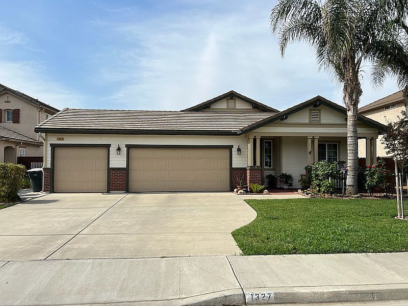 1st image of 1327 W Acres Way