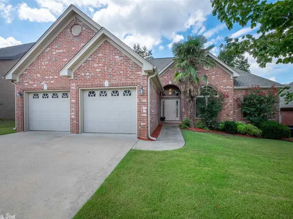 7417 Peach Blossom Ave, Benton, AR 72019