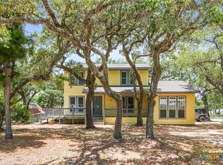 313 N 11th St, Fulton, TX 78358