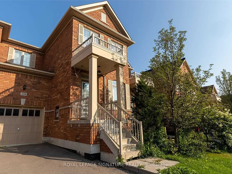 128 Holmes Cres — Photo 3