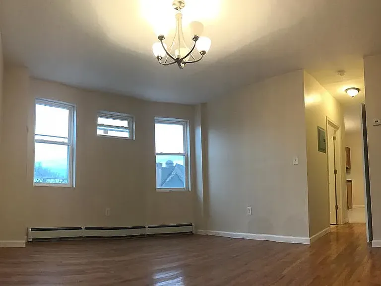 28 Sherman Ave #1 — Photo 1