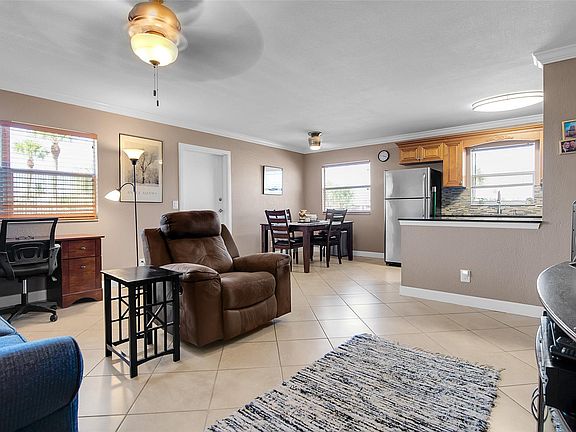 5th image of 409 Brittany I #409