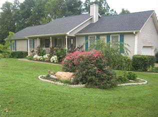 135 Meadowview Dr, Boiling Springs, SC 29316