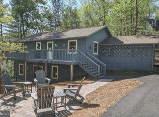 85 Pickett St, Basye, VA 22810