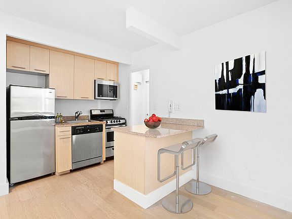 2nd image of 30 W 141st St APT 6B