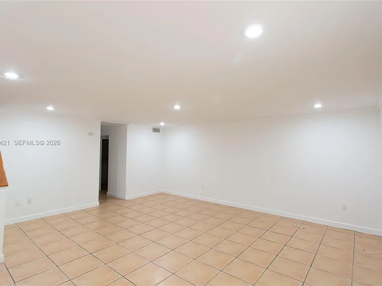 2919 Virginia St — Photo 3