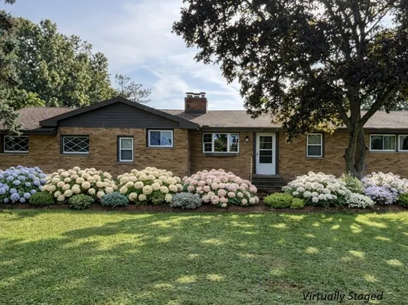 11861 Summers Rd, Chesterland, OH 44026
