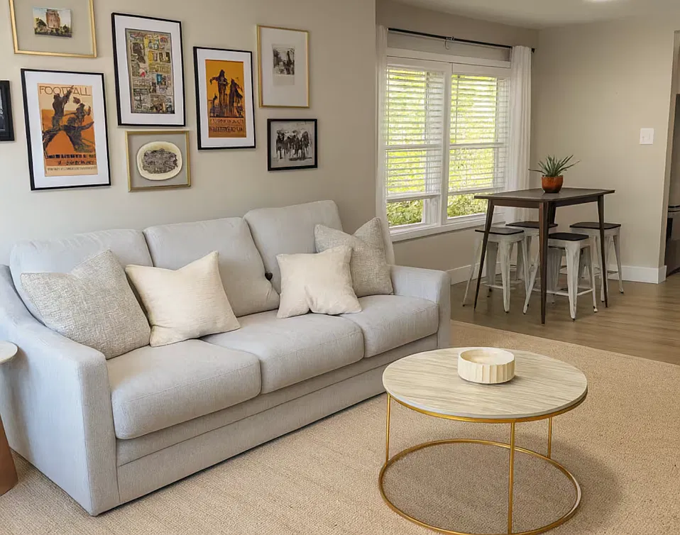 2 bed, 792 sqft, $2,000 — Photo 1
