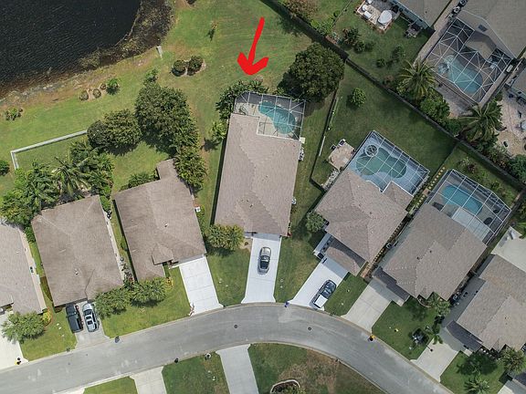 4th image of 4644 SE Winter Haven Ct