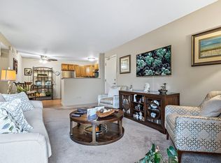 Chateau Royale, Worth, IL 60482