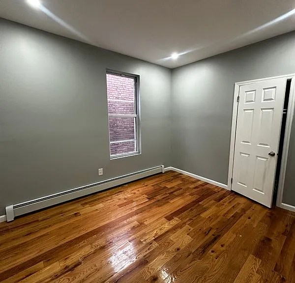 2673 Bainbridge Ave #2 — Photo 6