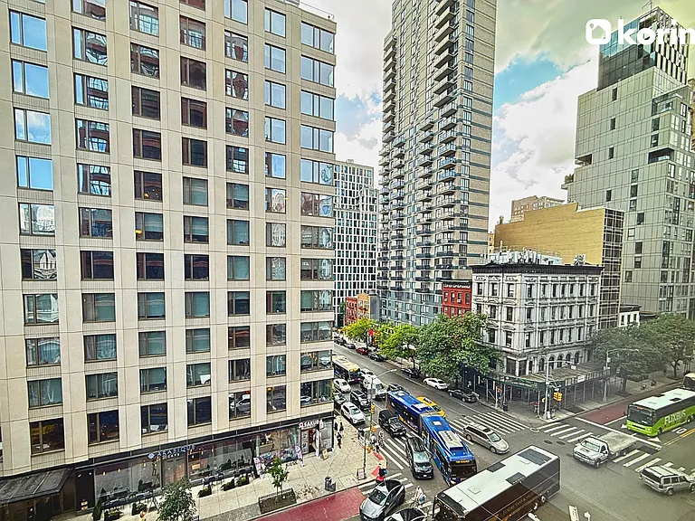 201 E 23rd St #7C — Photo 20