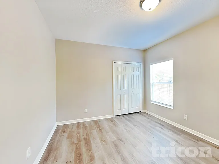 3625 W 16th St — Photo 11