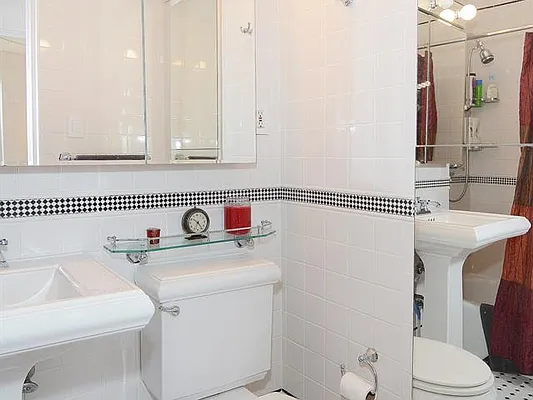 Sold by Robert E. Hill  | media 28