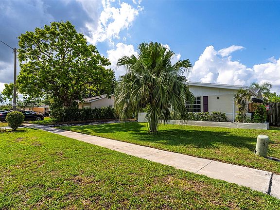 4th image of 9362 NW 24th Pl