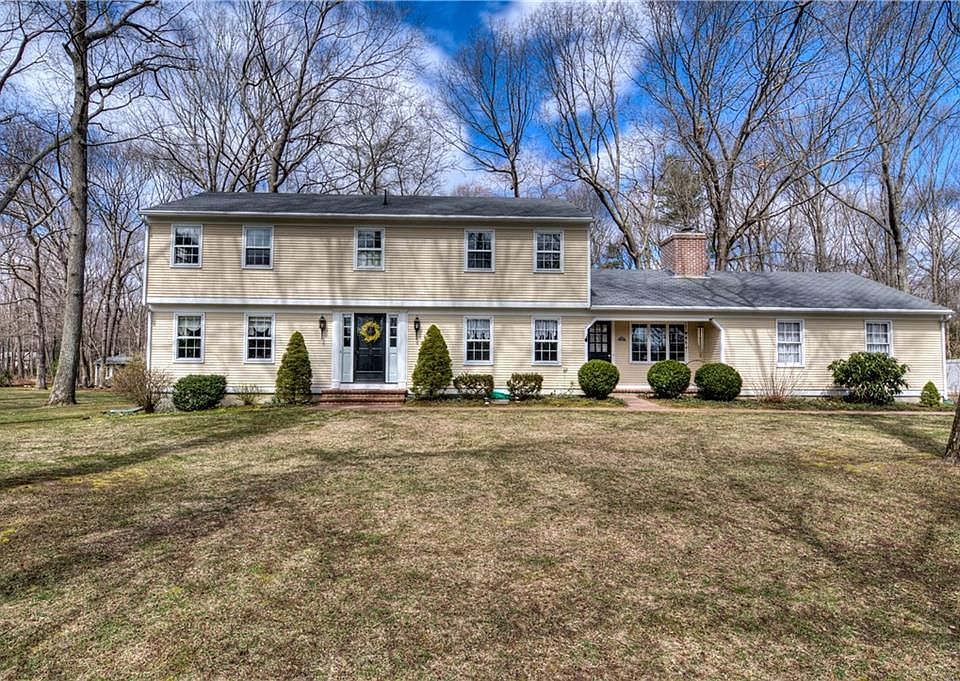 1st image of 35 Limerock Dr