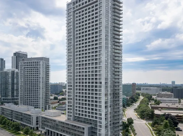 2015 Sheppard Ave E #1806, Toronto, ON M2J 0B3