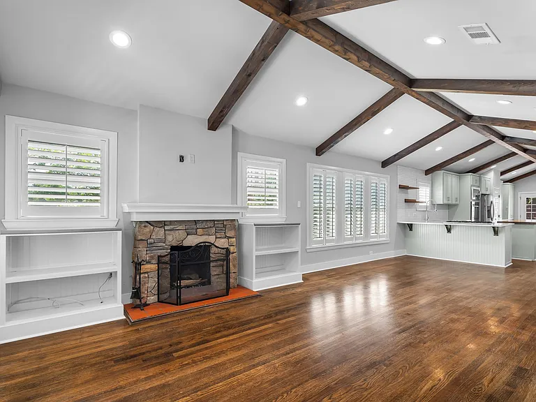 4036 Linden Ave — Photo 10