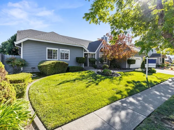 2431 Vine Hill Drive, Napa, CA 94558