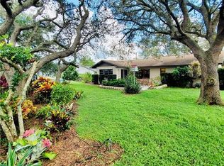 17 N Rosewood Ave, Avon Park, FL 33825