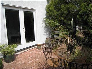 4th image of 2212 Buchanan St