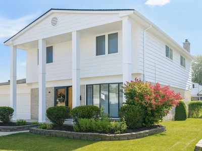 11200 Forrer Dr, Sterling Heights, MI, 48312