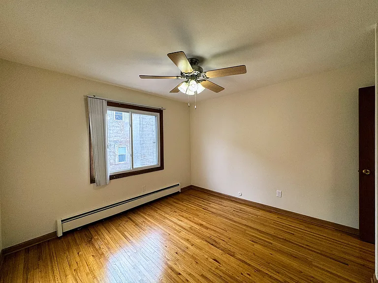 425 University Ave SE — Photo 7