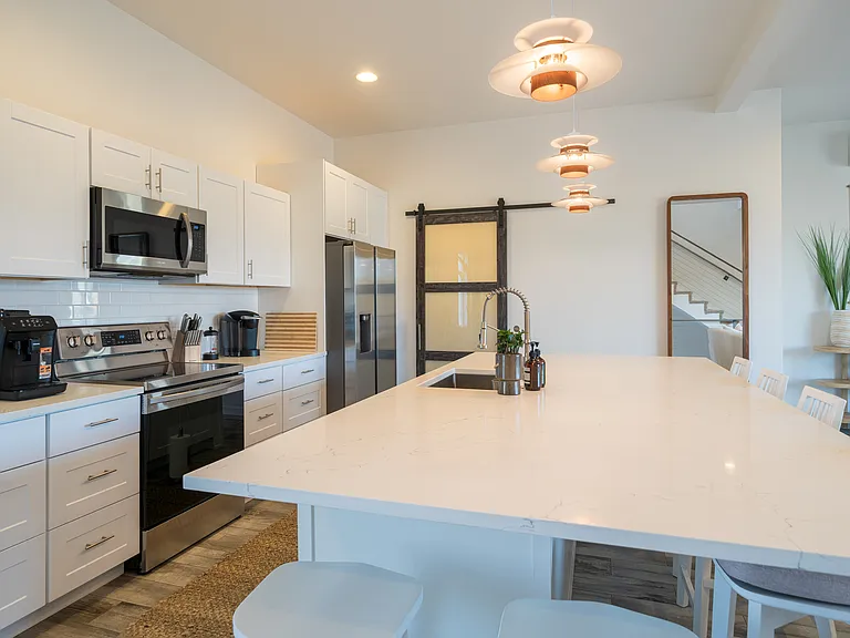 823 Orondo Ave #B — Photo 12