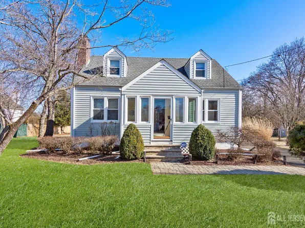 136 Pearl St, Bridgewater, NJ 08807