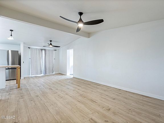 5th image of 227 S Avenue B