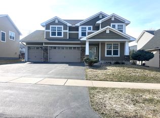 3379 Ridgestone Way, Woodbury, MN 55129