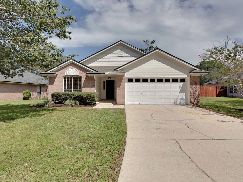 1st image of 11919 Blue Spruce Ct