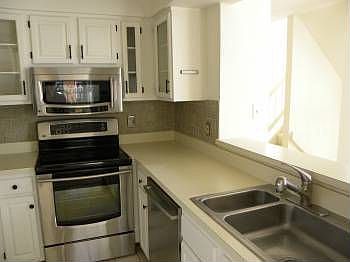 3rd image of 6956 Ellingham Cir #99