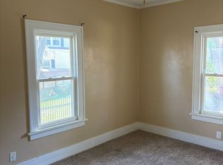 2025 W 4th St, Waterloo, IA 50701