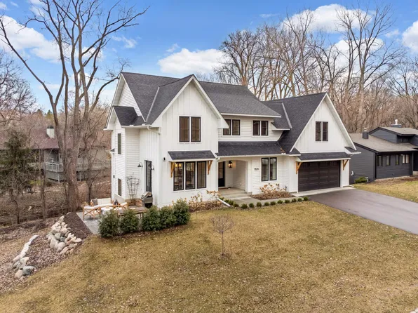 1826 Valley Curve Rd, Saint Paul, MN 55118