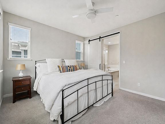 3rd image of 816 Wellington Pl
