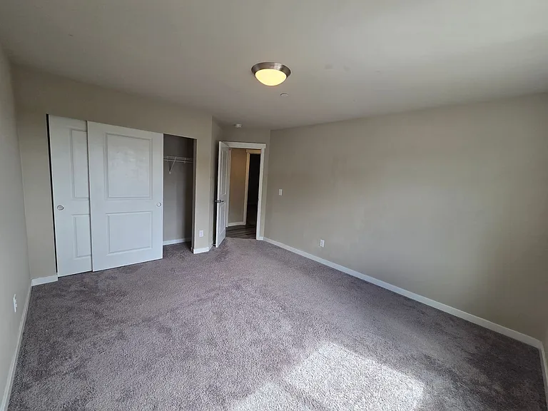 2524 Jacaranda Ave — Photo 25