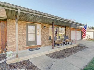 603 Johns St, Mount Horeb, WI 53572