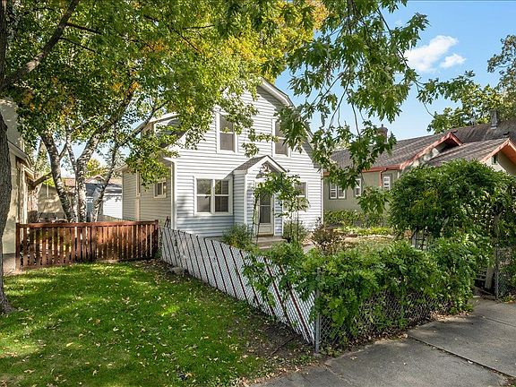 3rd image of 2909 41st Ave S