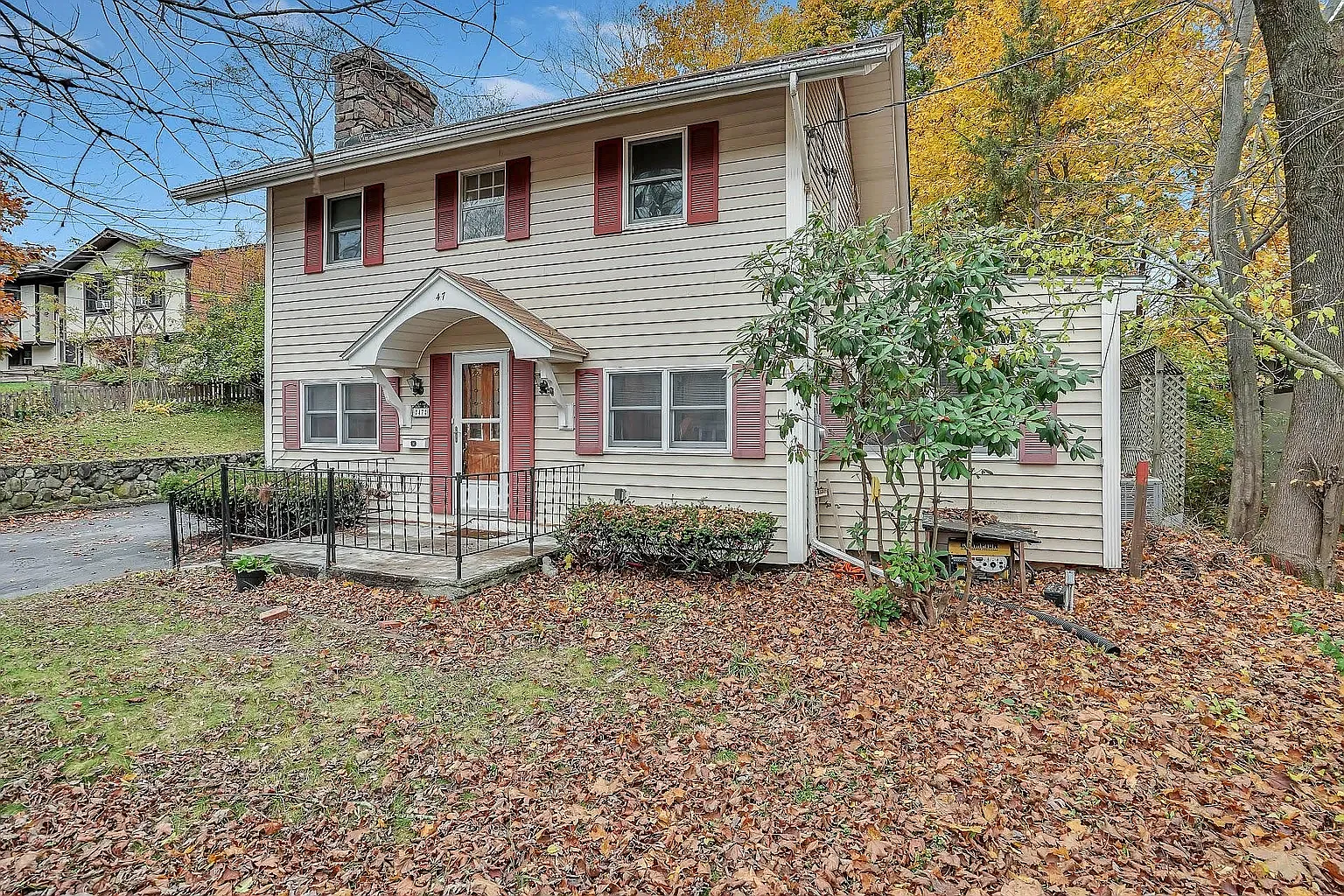3 bed, 1260 sqft, $2,800 — Photo 2