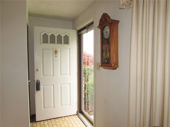 4th image of 262 Rampart Blvd