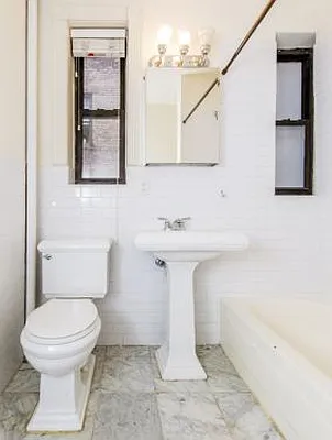 Rented by Icon Realty Management | media 4