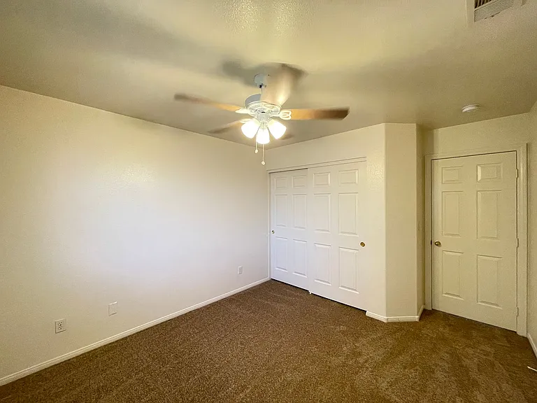 1517 Cross Country St — Photo 16