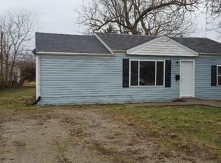 7116 Park Pl, East Saint Louis, IL 62203