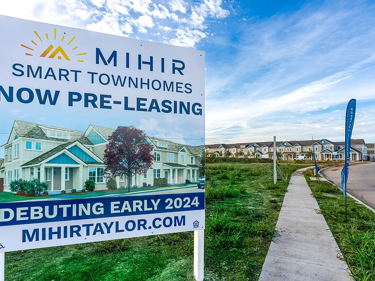 Mihir Taylor — Photo 28
