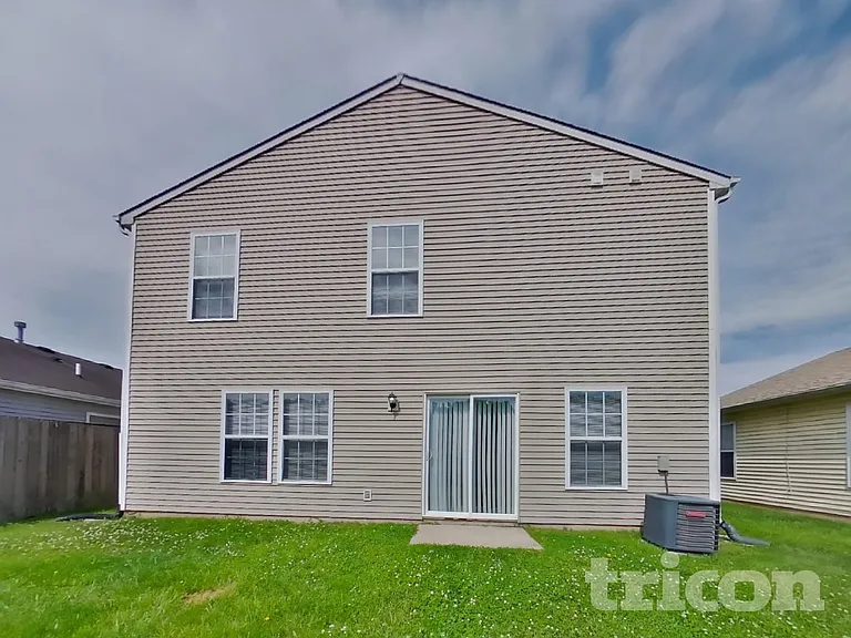 6245 Monteo Dr — Photo 16