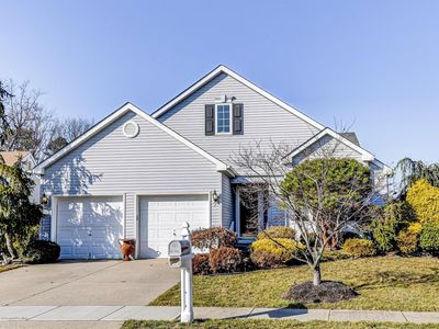 2 Baltusrol Dr, Jackson, NJ, 08527
