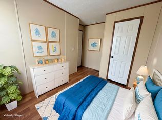 3510 N 9th St #244, Carter Lake, IA 51510