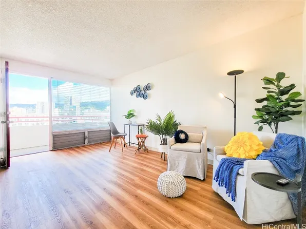 1670 Kalakaua Ave APT 901, Honolulu, HI 96826